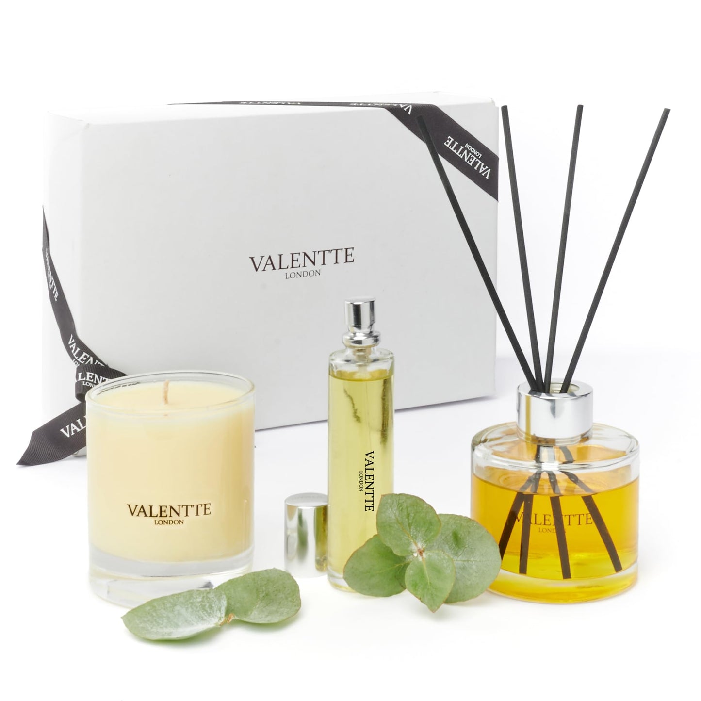 Scented Gift Box with Candle, Reed Diffuser, and Room Mist, Aromatherapy Essential Oils, Long Lasting Fragrance, Made in the UK (Lemongrass and Rosemary) (150g, 100ml, 30ml) - Valentte