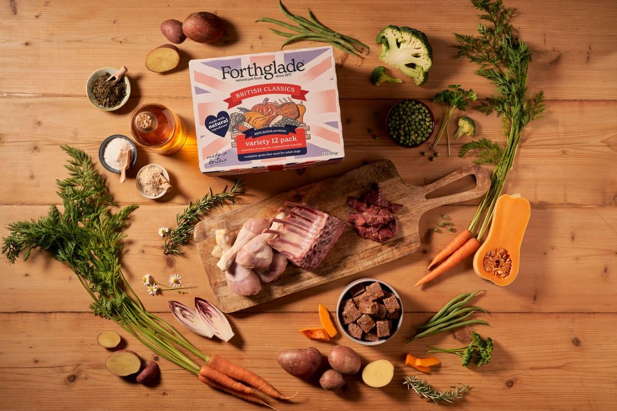 Forthglade British Classics Wet Dog Food Variety Pack (12 x 395g Trays) - Grain Free & Hypoallergenic Dog Food, Adult 1 Year+, Chicken, Lamb and Beef with Vegetables, Stomach Sensitive Meals