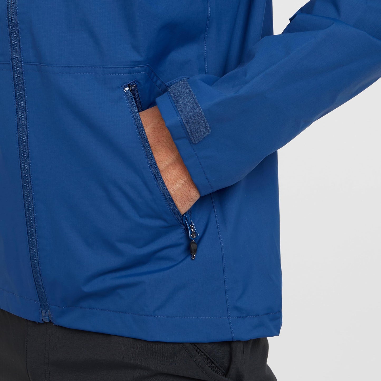 Berghaus Men’s Stormcloud Waterproof Jacket with Adjustable Hood and Drawcord Hem, Breathable, Lightweight & Durable Technical Raincoat, Ideal for Walking, Hiking & Outdoor Recreation